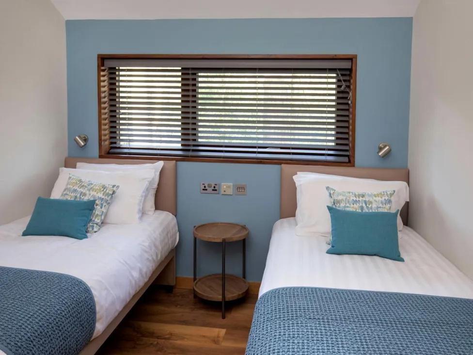 Blackwood Forest Cabins - Forest Holidays Popham Eksteriør bilde